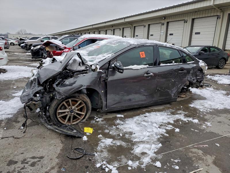 2015 FORD FOCUS SE — VIN 1FADP3F27FL373931