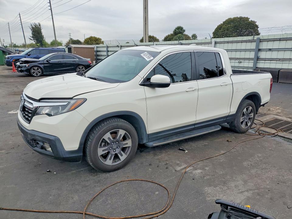2019 HONDA RIDGELINE — VIN 5FPYK2F53KB003093