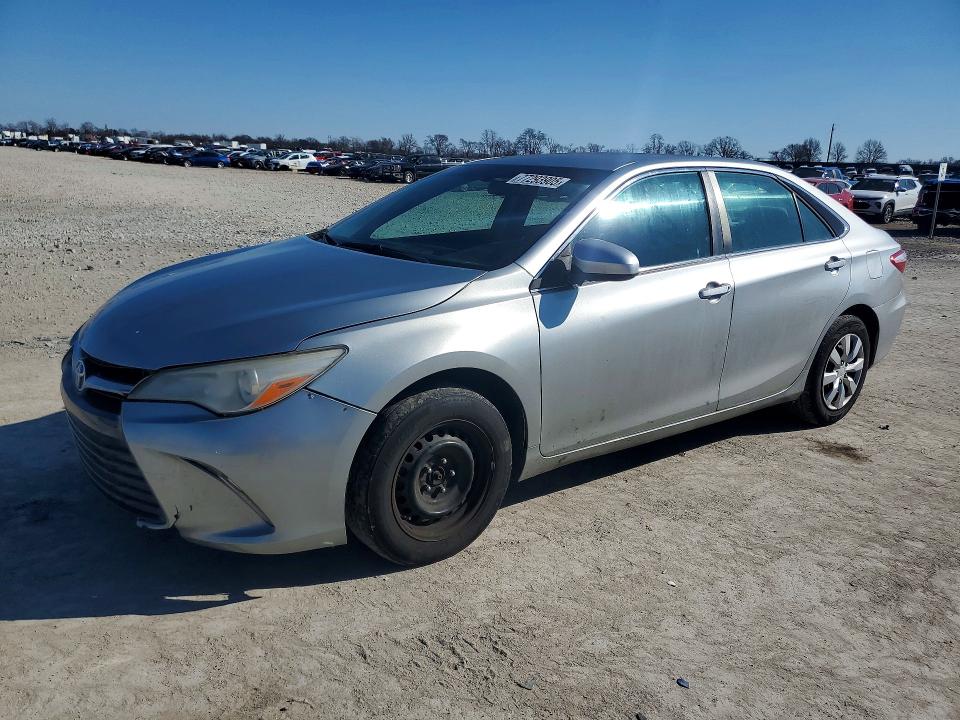2015 TOYOTA CAMRY — VIN 4T4BF1FK3FR477496