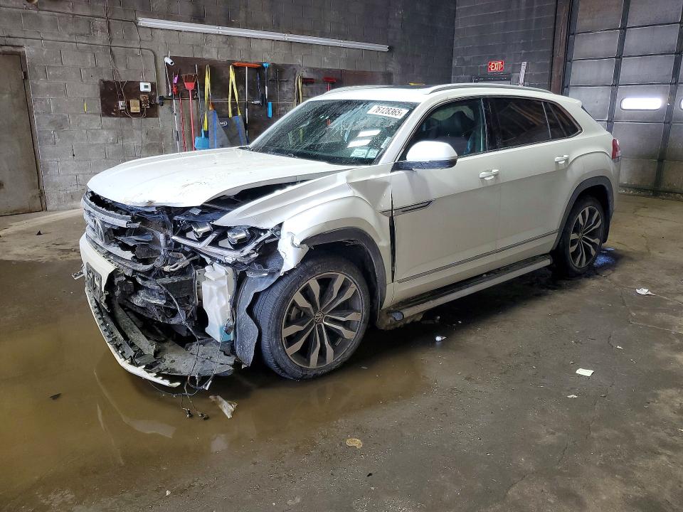 2021 VOLKSWAGEN ATLAS CROS — VIN 1V2FE2CA4MC216531