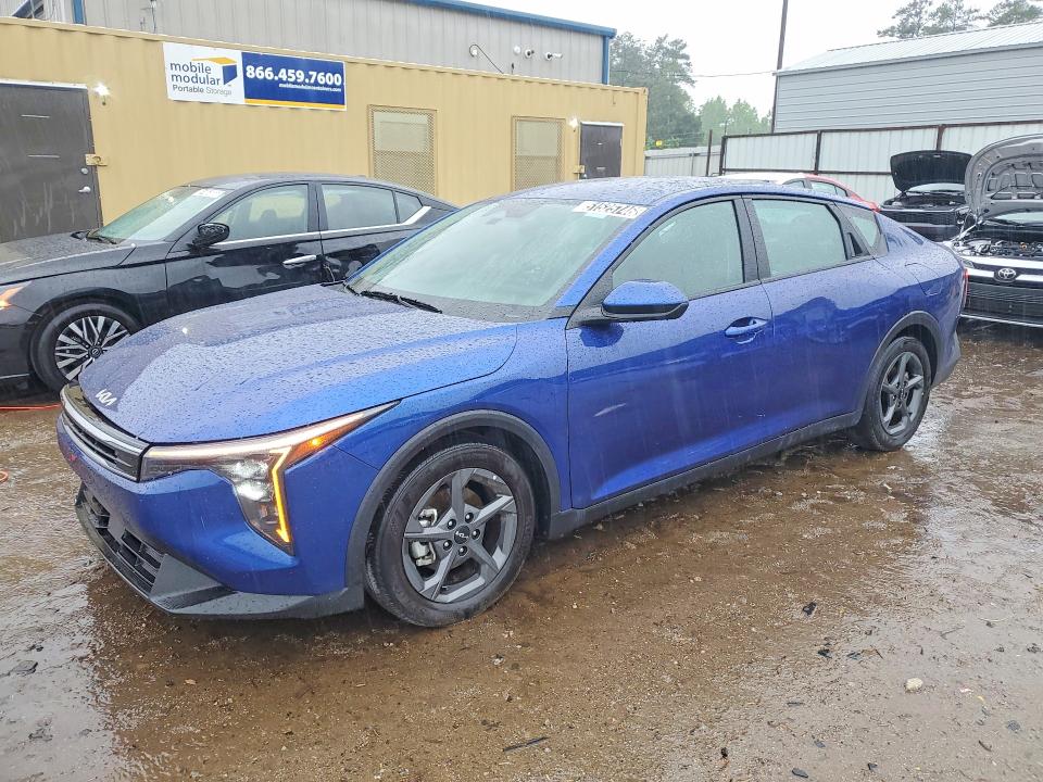 2025 KIA K4 — VIN 3KPFT4DE7SE055571