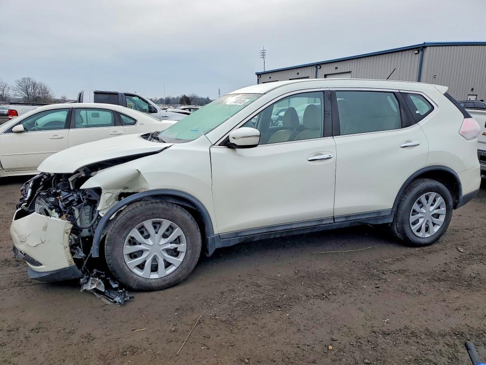 2015 NISSAN ROGUE — VIN 5N1AT2MV2FC780115