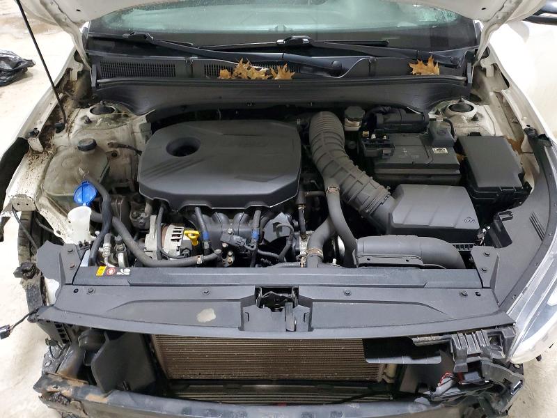 3KPF44AC8LE215295