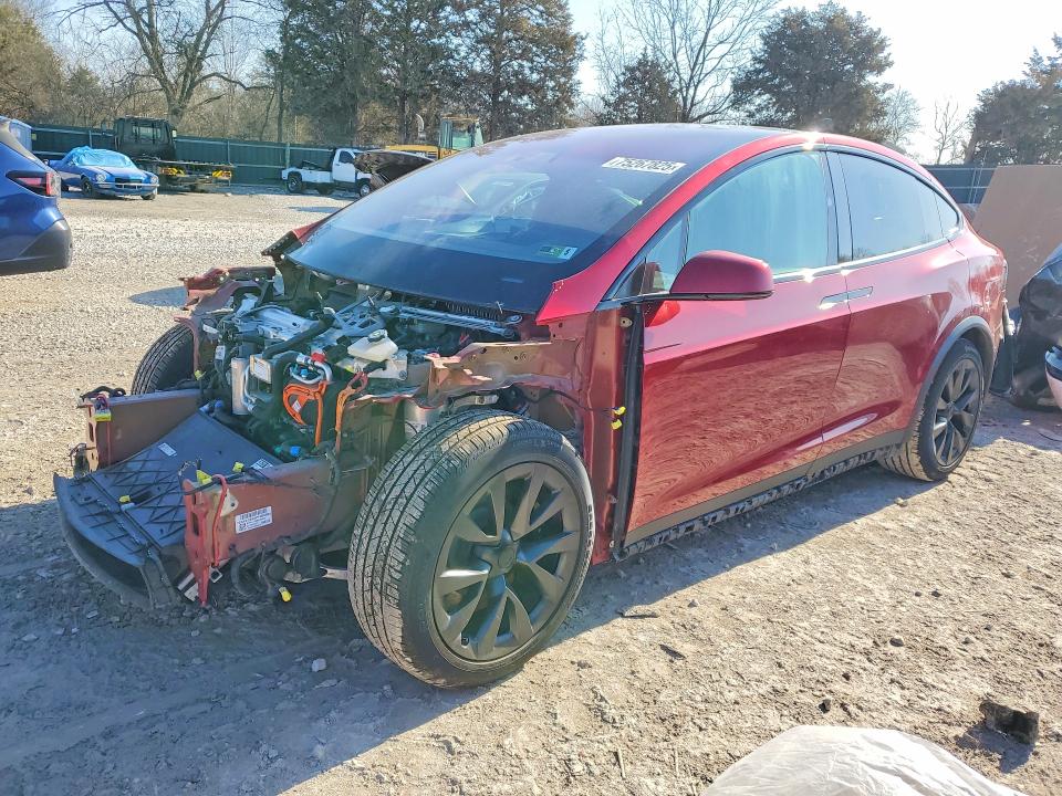 2023 TESLA MODEL X — VIN 7SAXCDE5XPF400504
