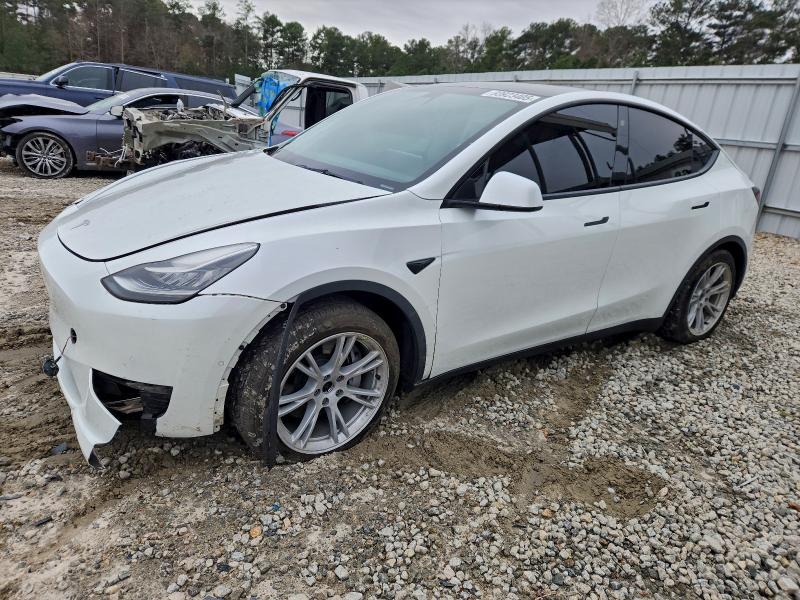 2021 TESLA MODEL Y — VIN 5YJYGDEE3MF257543