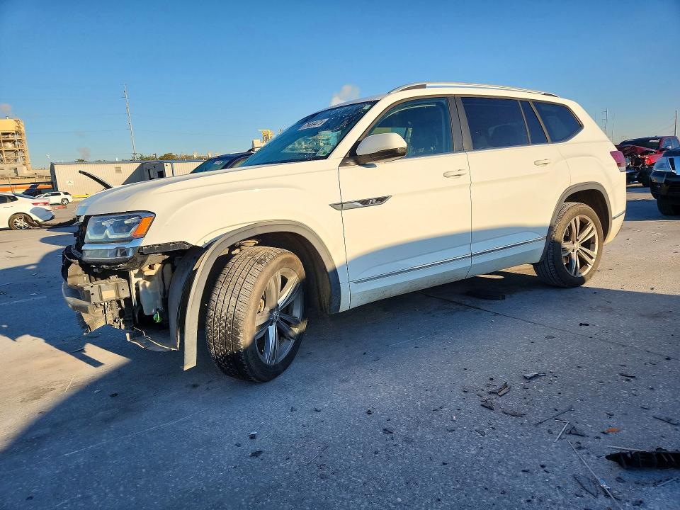 2018 VOLKSWAGEN ATLAS — VIN 1V2FR2CA1JC559331
