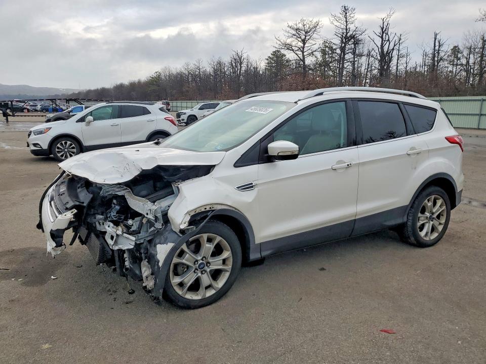 2015 FORD ESCAPE — VIN 1FMCU9JX5FUB22934