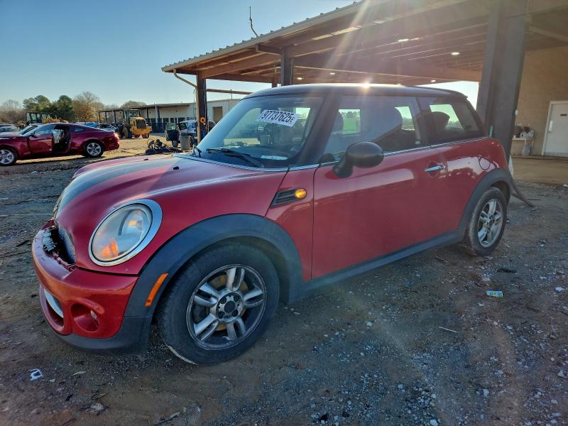 2013 MINI COOPER — VIN WMWSU3C54DT683196