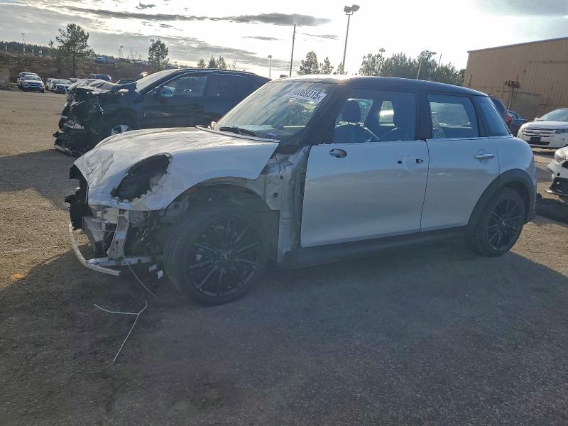 2022 MINI COOPER — VIN WMW33DK06N2R90945