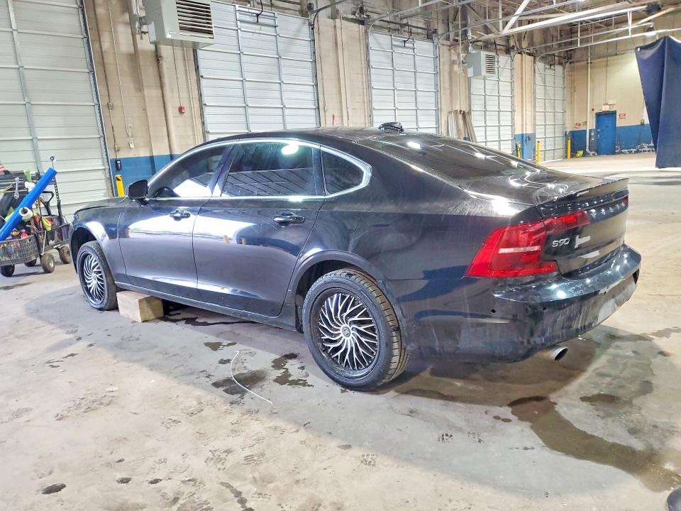 LVY982MK7JP027317