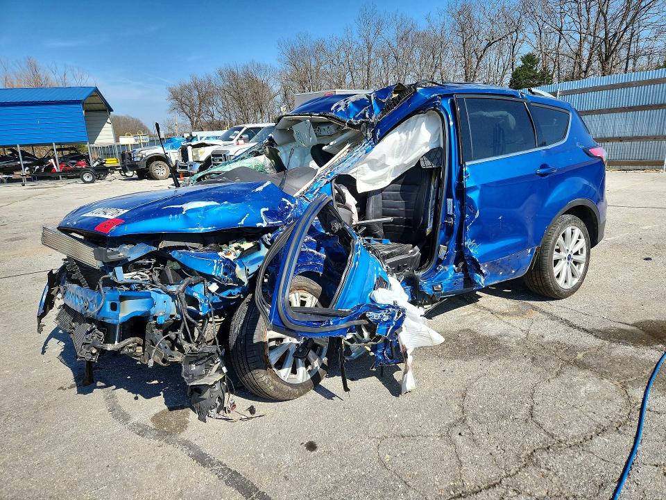 2017 FORD ESCAPE — VIN 1FMCU0JD0HUE70452