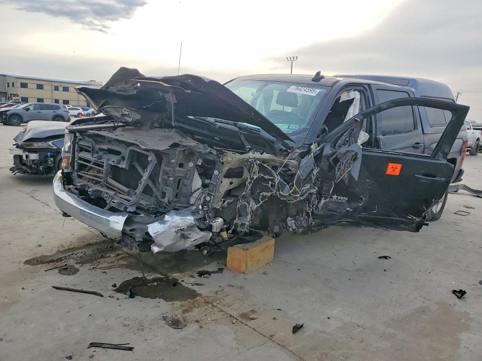2017 CHEVROLET SILVERADO — VIN 3GCUKREC6HG161365