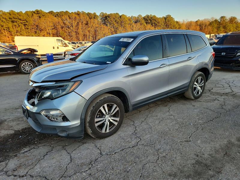 2017 HONDA PILOT — VIN 5FNYF5H58HB046123