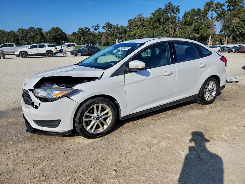 2015 FORD FOCUS SE — VIN 1FADP3F20FL268664