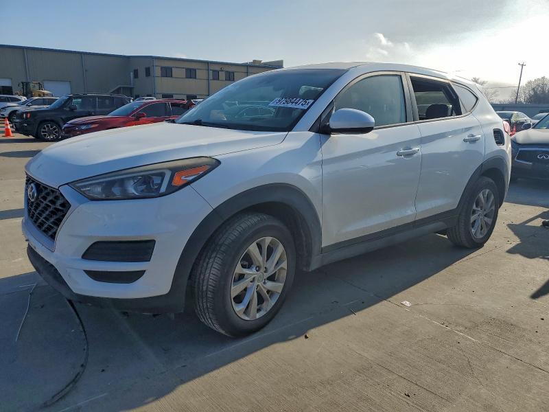 2019 HYUNDAI TUCSON SE — VIN KM8J23A41KU953888