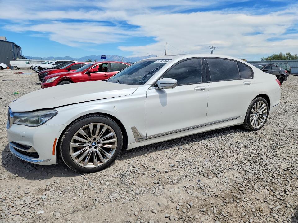 WBA7F2C5XGG418922