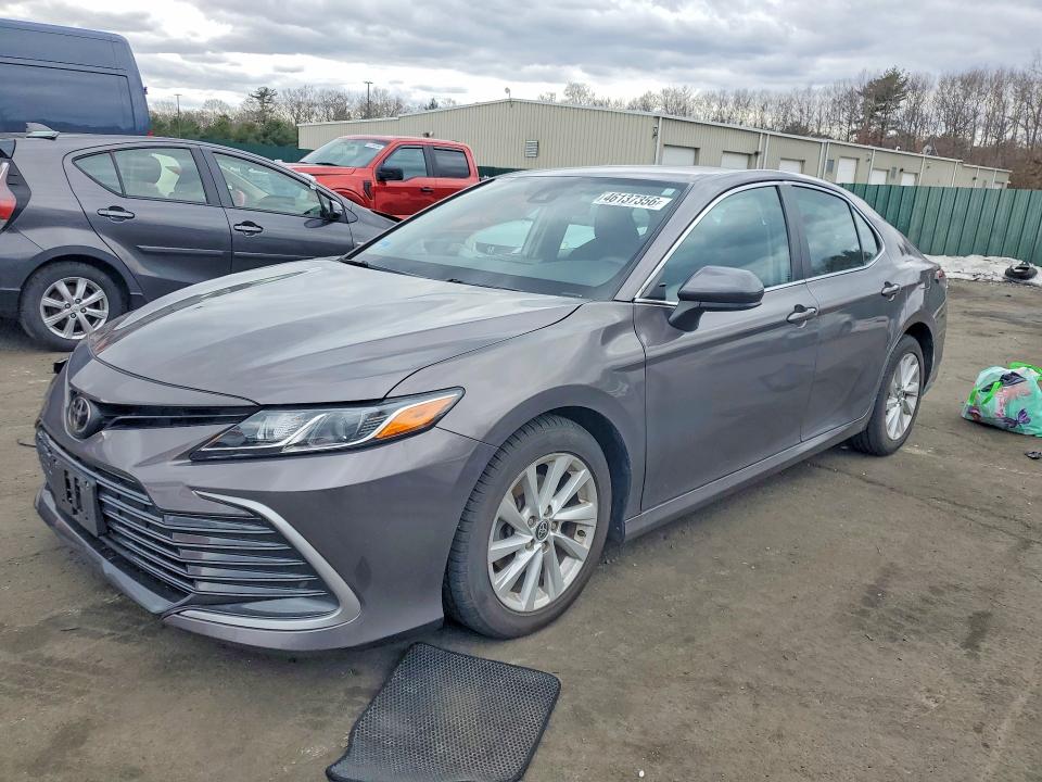 2021 TOYOTA CAMRY — VIN 4T1C11AK9MU588071