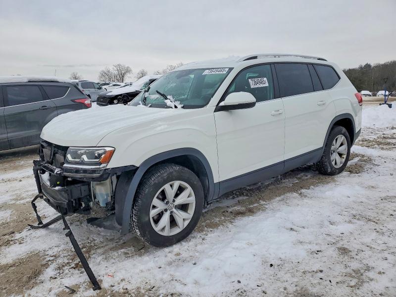 2018 VOLKSWAGEN ATLAS SE — VIN 1V2LR2CA8JC503079