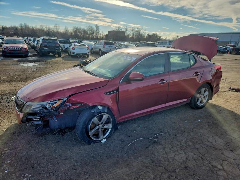 2015 KIA OPTIMA LX — VIN 5XXGM4A74FG477592