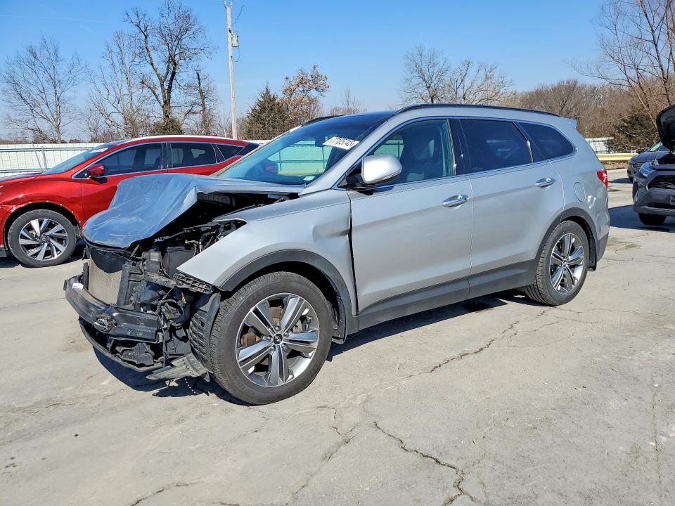 2015 HYUNDAI SANTA FE — VIN KM8SR4HF7FU110832