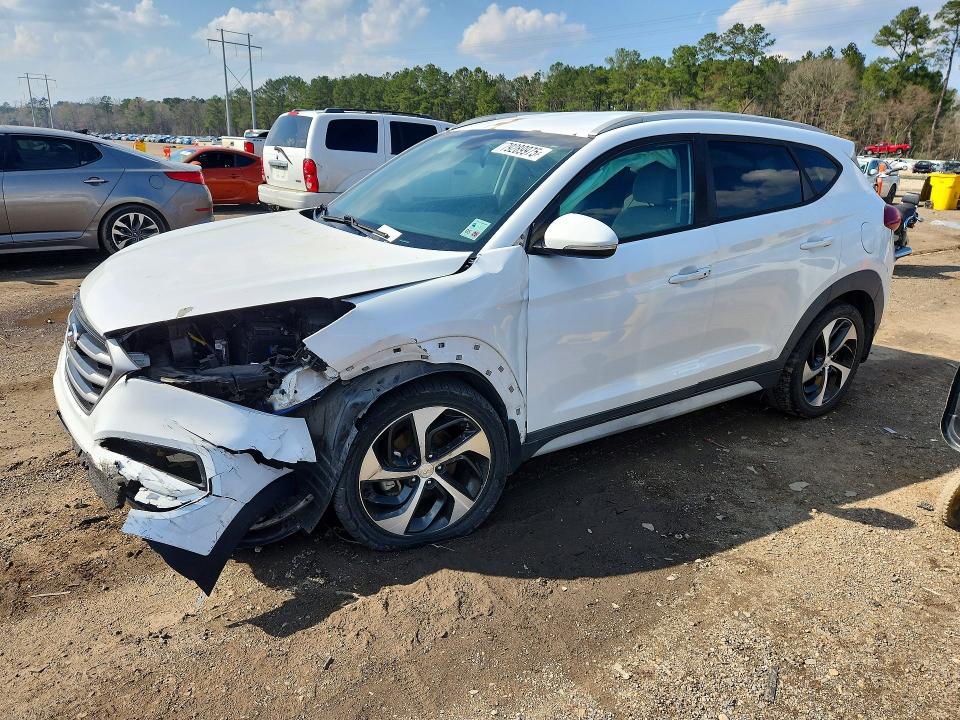 2017 HYUNDAI TUCSON — VIN KM8J33A25HU385326