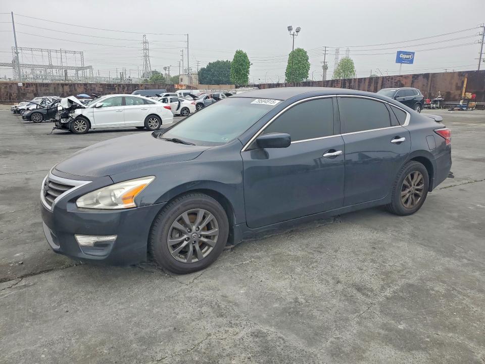 2015 NISSAN ALTIMA — VIN 1N4AL3AP4FN891890