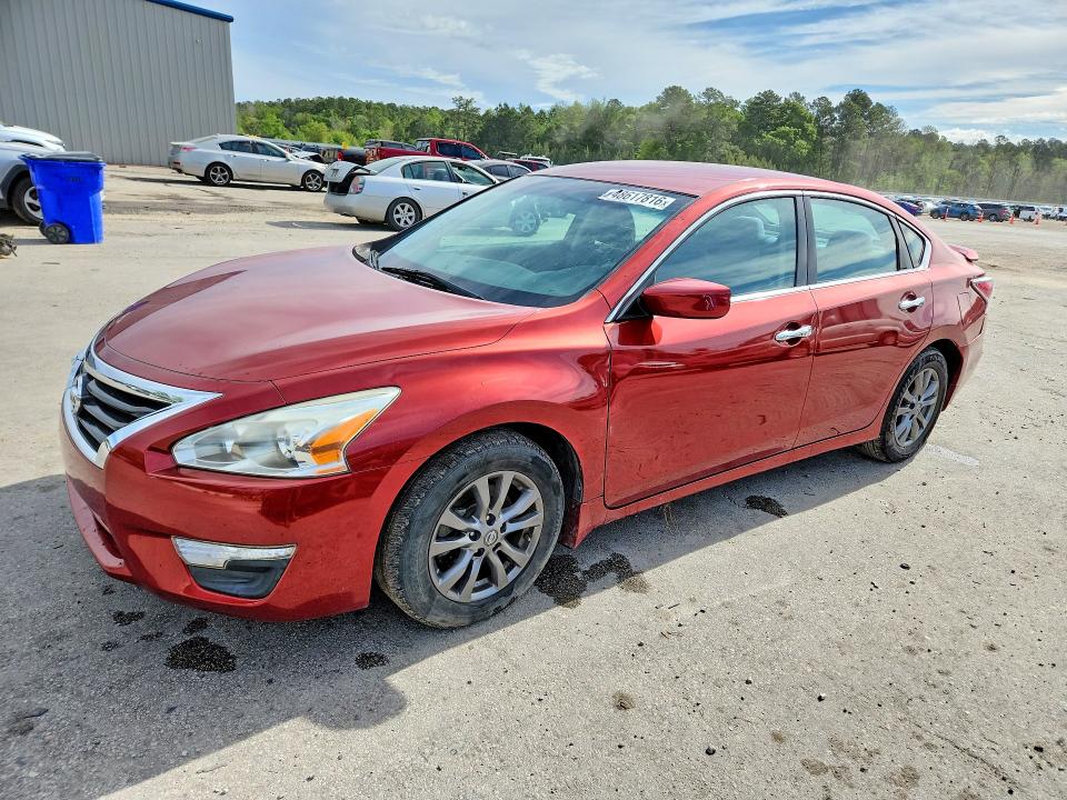 2015 NISSAN ALTIMA — VIN 1N4AL3AP3FC568572