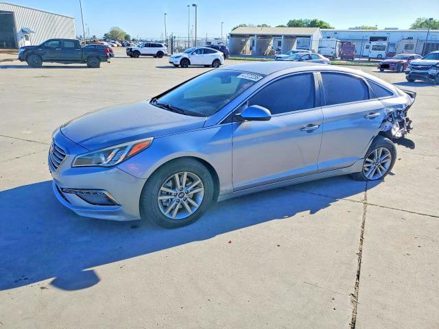 2015 HYUNDAI SONATA — VIN 5NPE24AF4FH120700