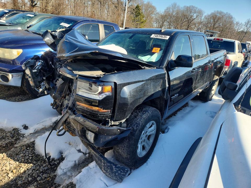 2018 CHEVROLET SILVERADO — VIN 3GCUKRECXJG576744