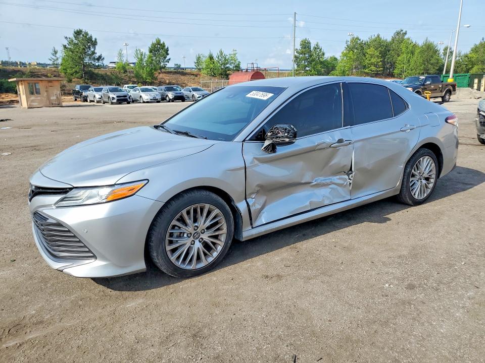 2018 TOYOTA CAMRY — VIN 4T1B11HK2JU005322