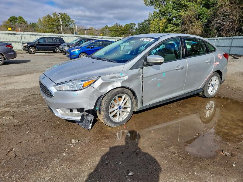2015 FORD FOCUS SE — VIN 1FADP3F28FL282814