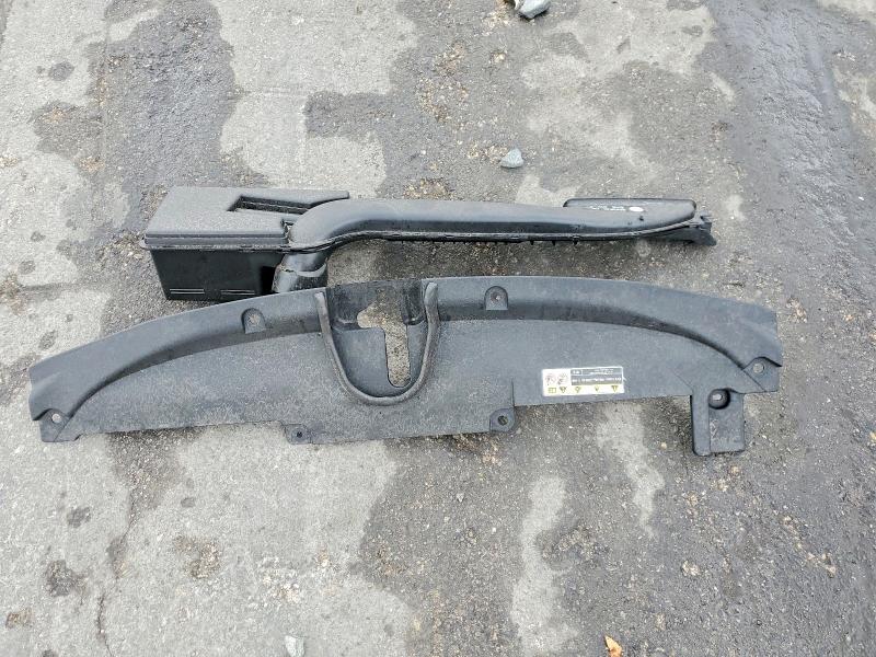 5YFB4MDE8RP210522