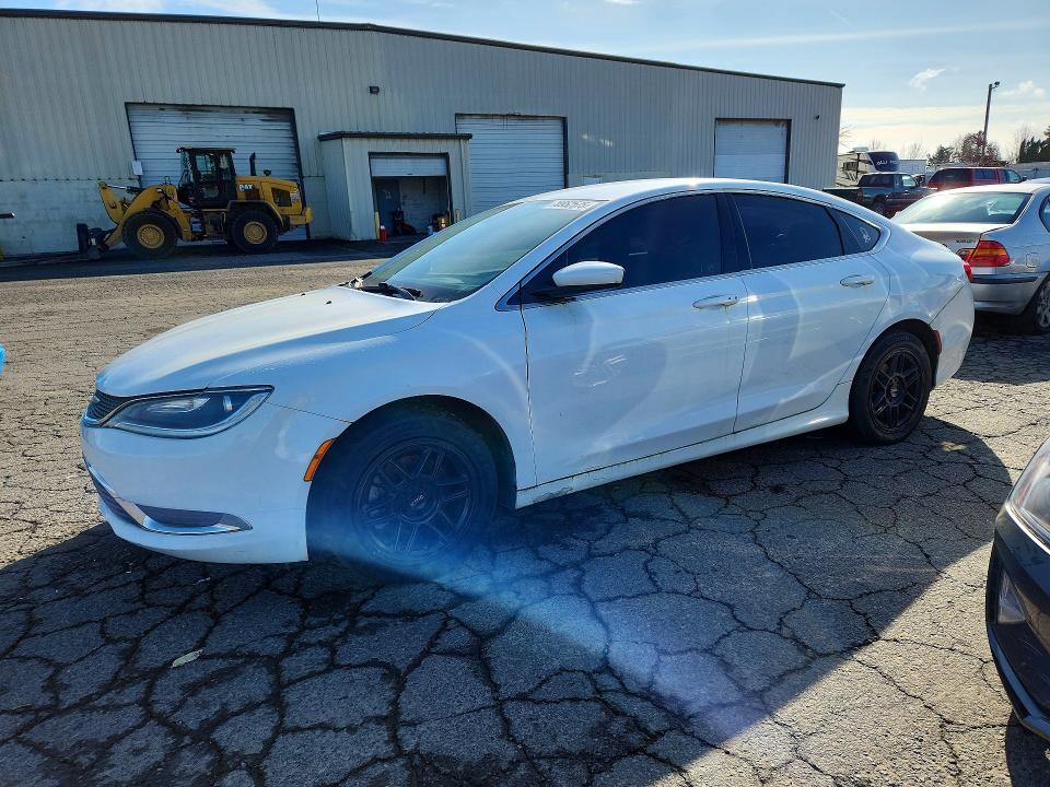 2015 CHRYSLER 200 — VIN 1C3CCCAB7FN575282