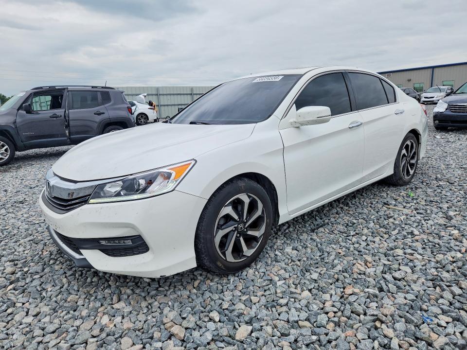 1HGCR3F8XGA007139