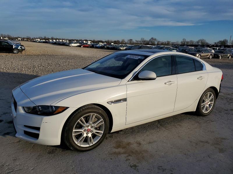2017 JAGUAR XE — VIN SAJAD4BG9HA957258