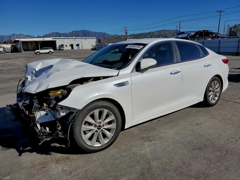 2018 KIA OPTIMA — VIN 5XXGT4L38JG262318