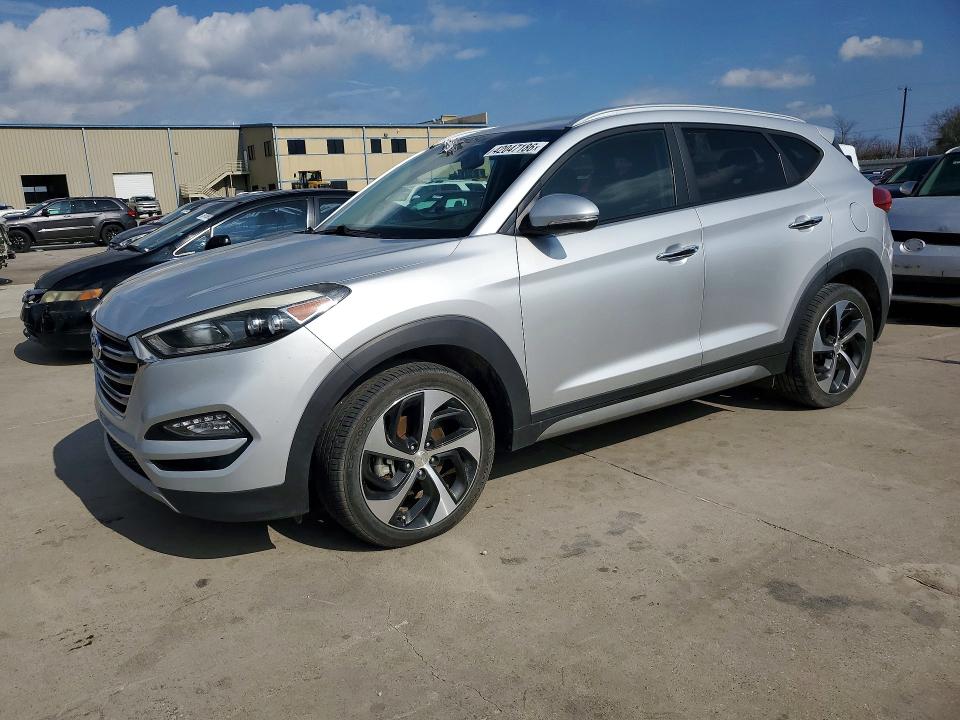 2017 HYUNDAI TUCSON — VIN KM8J33A21HU314771