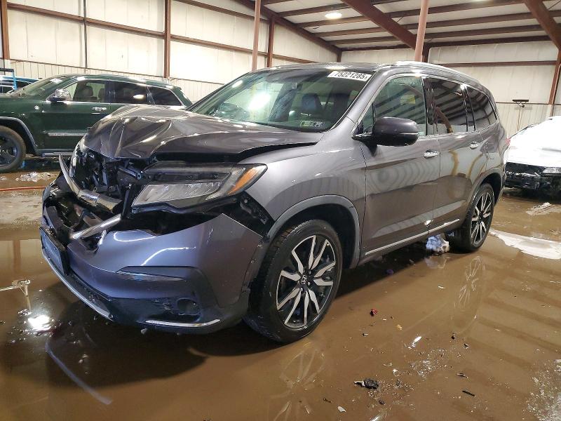 2019 HONDA PILOT TOUR — VIN 5FNYF6H65KB014297