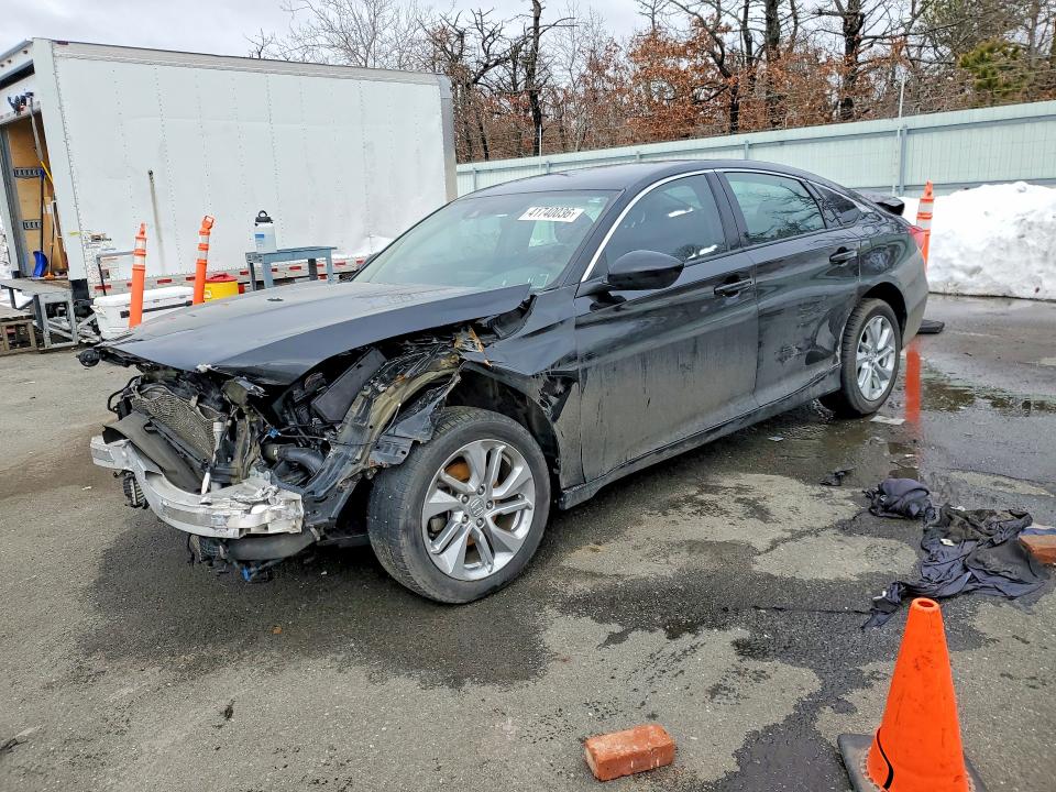 2018 HONDA ACCORD — VIN 1HGCV1F12JA030084