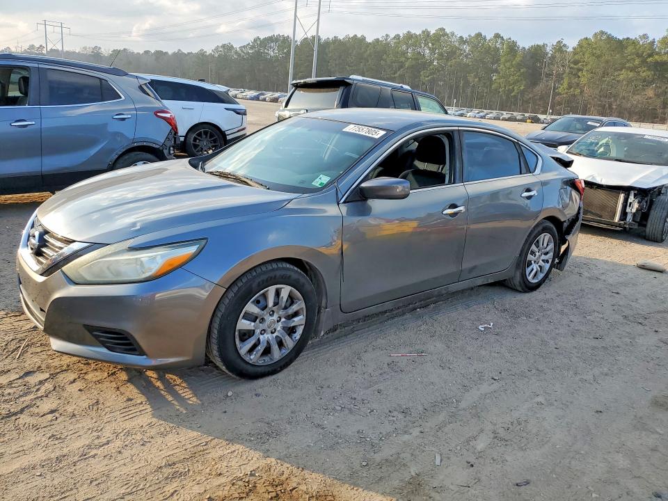 2017 NISSAN ALTIMA — VIN 1N4AL3AP9HN335240