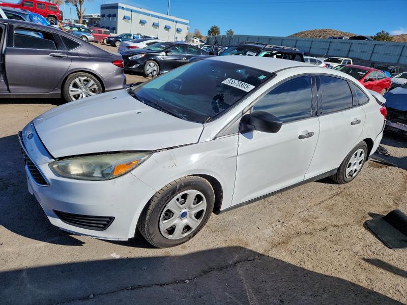 2015 FORD FOCUS S — VIN 1FADP3E28FL324688