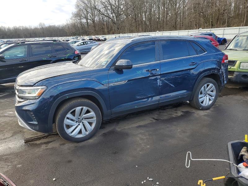 2022 VOLKSWAGEN ATLAS CROS — VIN 1V2KE2CA7NC203403