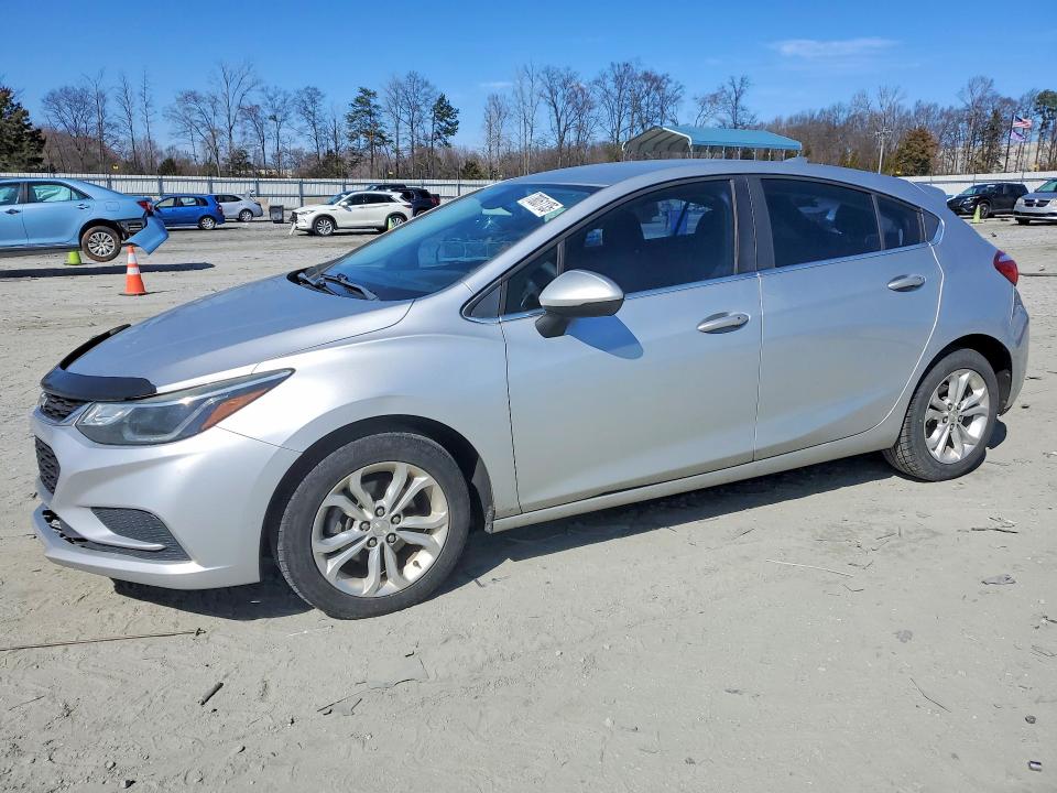 2017 CHEVROLET CRUZE — VIN 3G1BE6SM1HS588405
