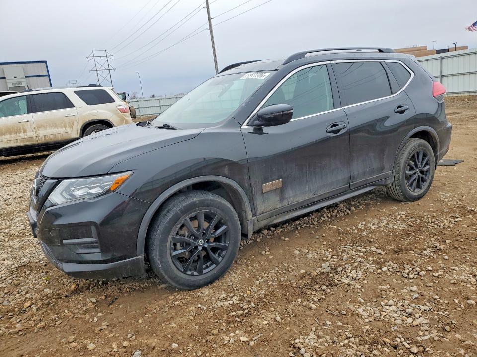 2017 NISSAN ROGUE — VIN 5N1AT2MV8HC765332