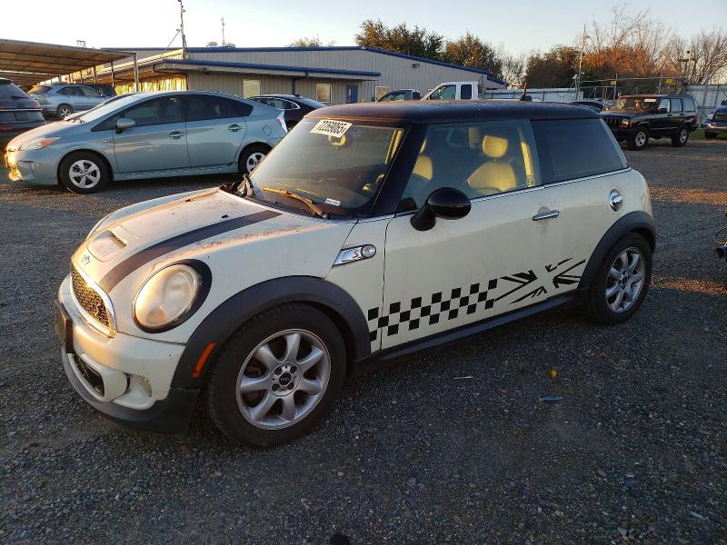 2013 MINI COOPER S — VIN WMWSV3C59DT392562
