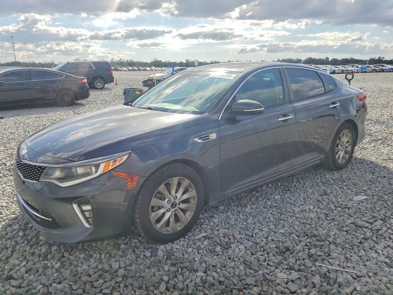 2018 KIA OPTIMA LX — VIN 5XXGT4L3XJG240238