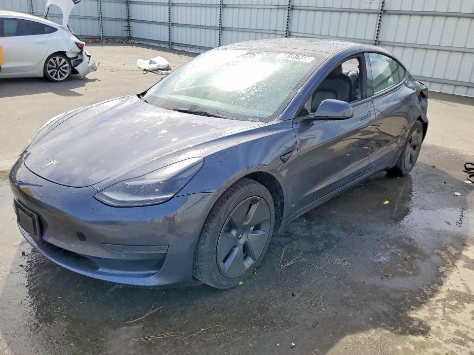 2022 TESLA MODEL 3 — VIN 5YJ3E1EA0NF372503