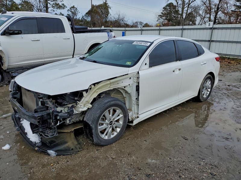 2017 KIA OPTIMA LX — VIN KNAGT4L32H5147578