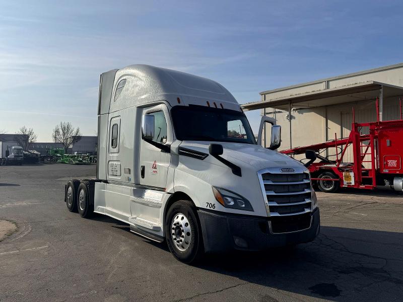 2019 FREIGHTLINER CASCADIA 1 — VIN 3AKJHHDR0KSKM0412