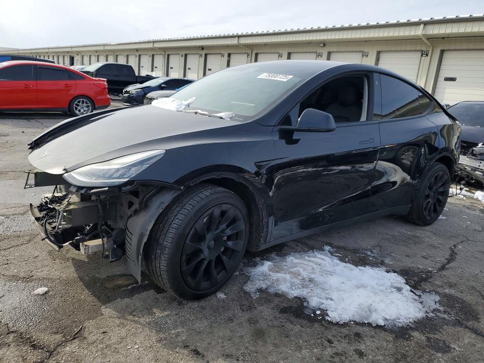 2022 TESLA MODEL Y — VIN 7SAYGAEE8NF379978